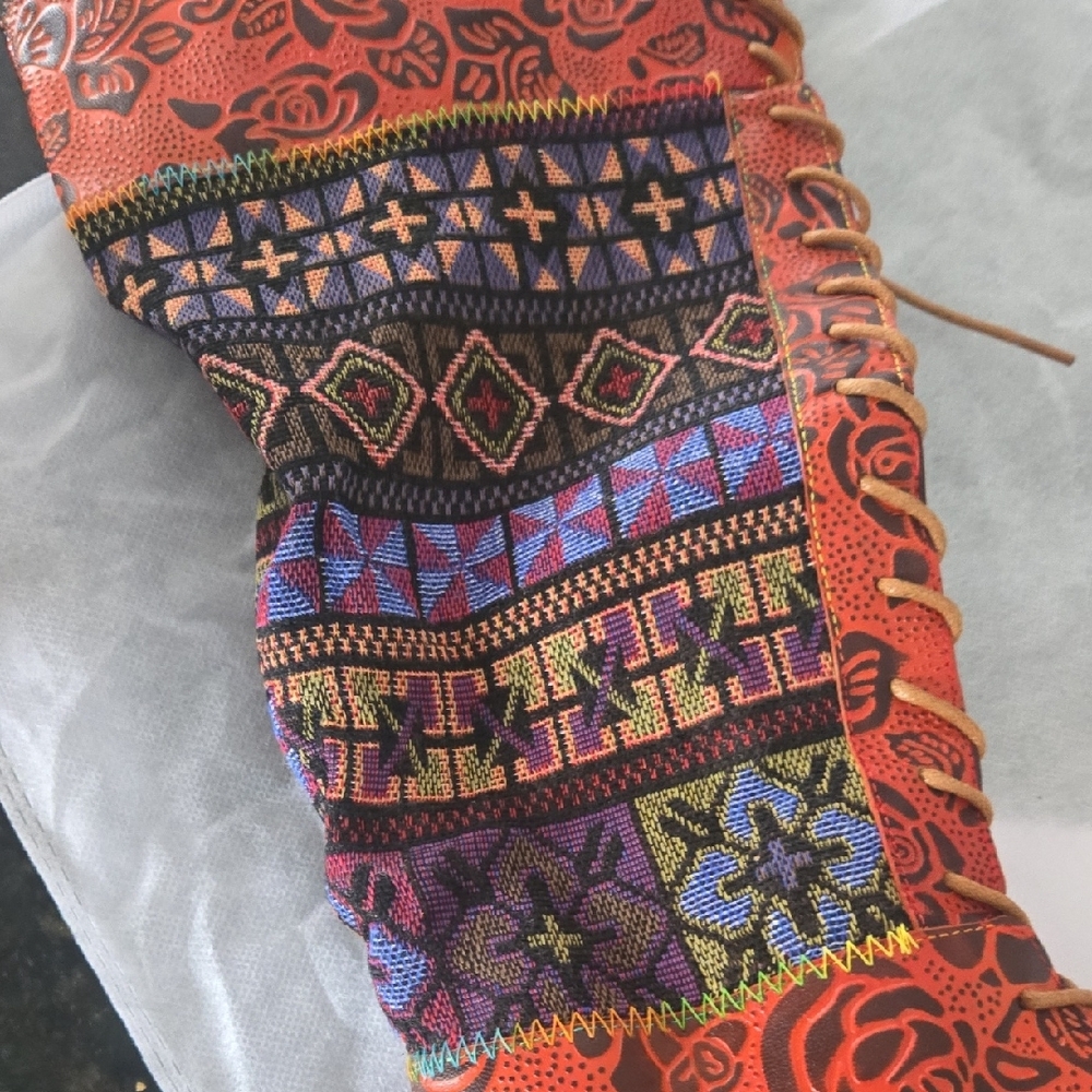 Colorful Patterned Heeled Boots - Picture 5 of 7